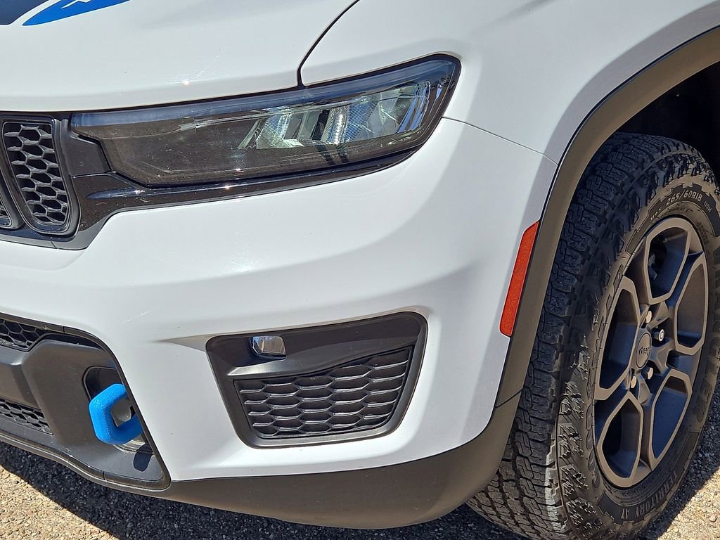 Used 2024 Jeep Grand Cherokee Trailhawk image 9