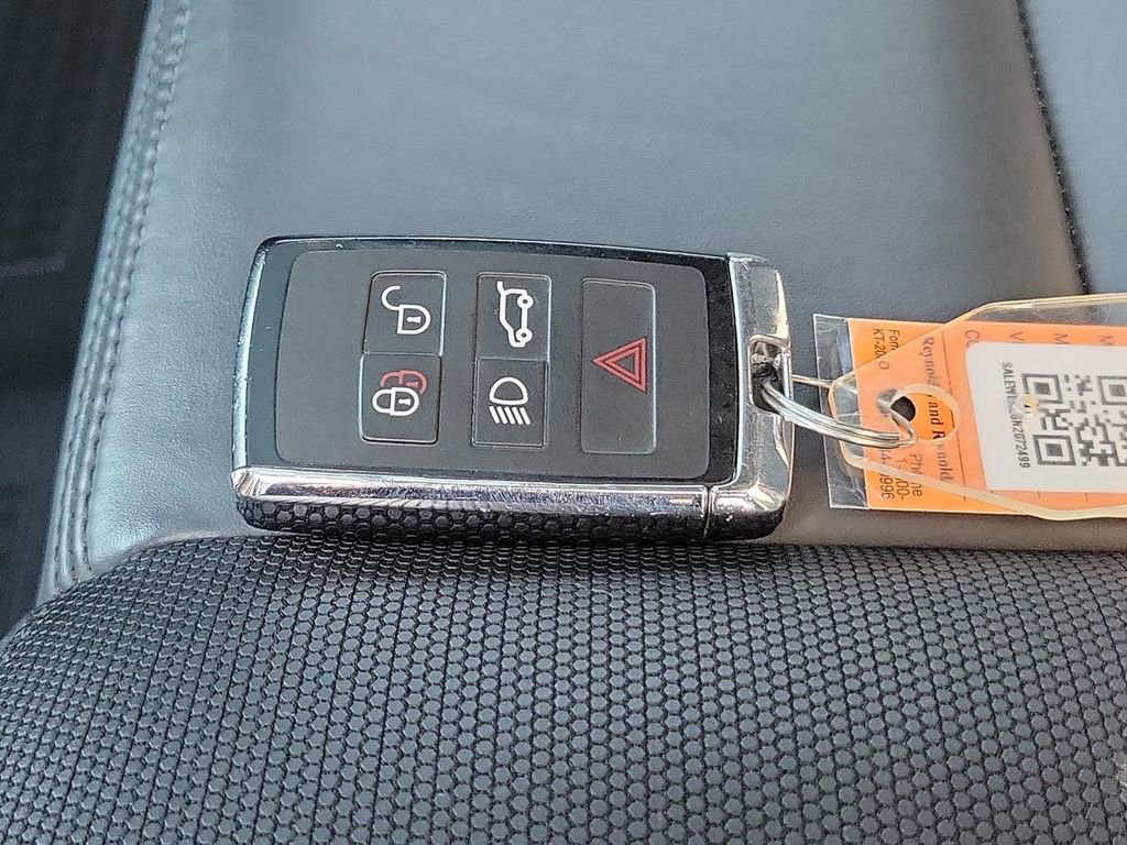 Used 2022 Land Rover Defender 110 V8 image 38