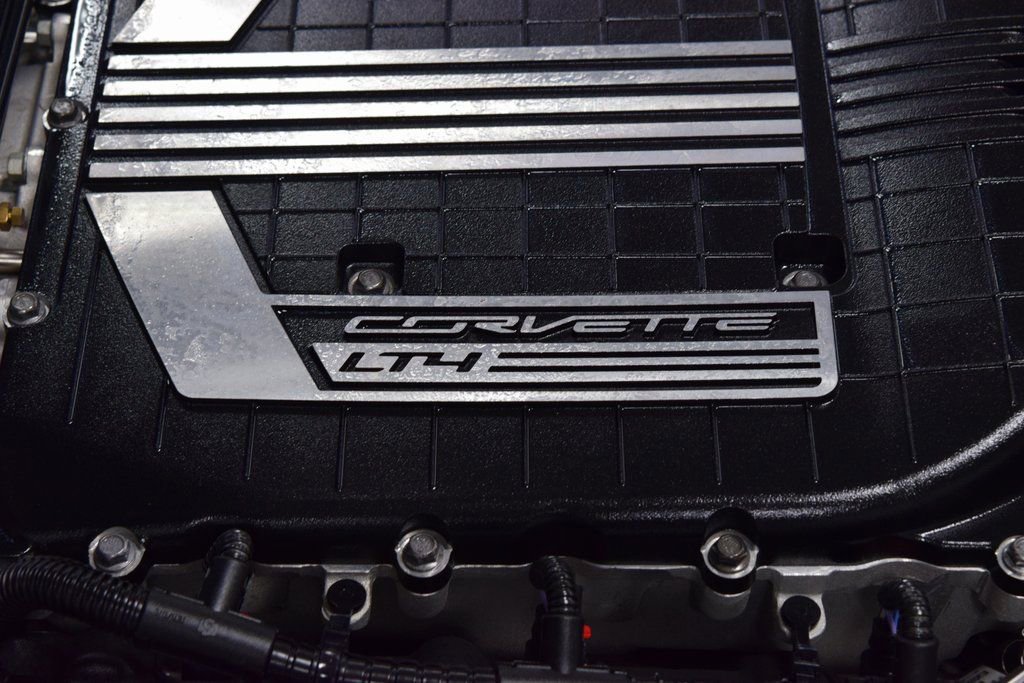 Used 2015 Chevrolet Corvette Z06 w/ 3LZ Preferred Equipment Group image 32