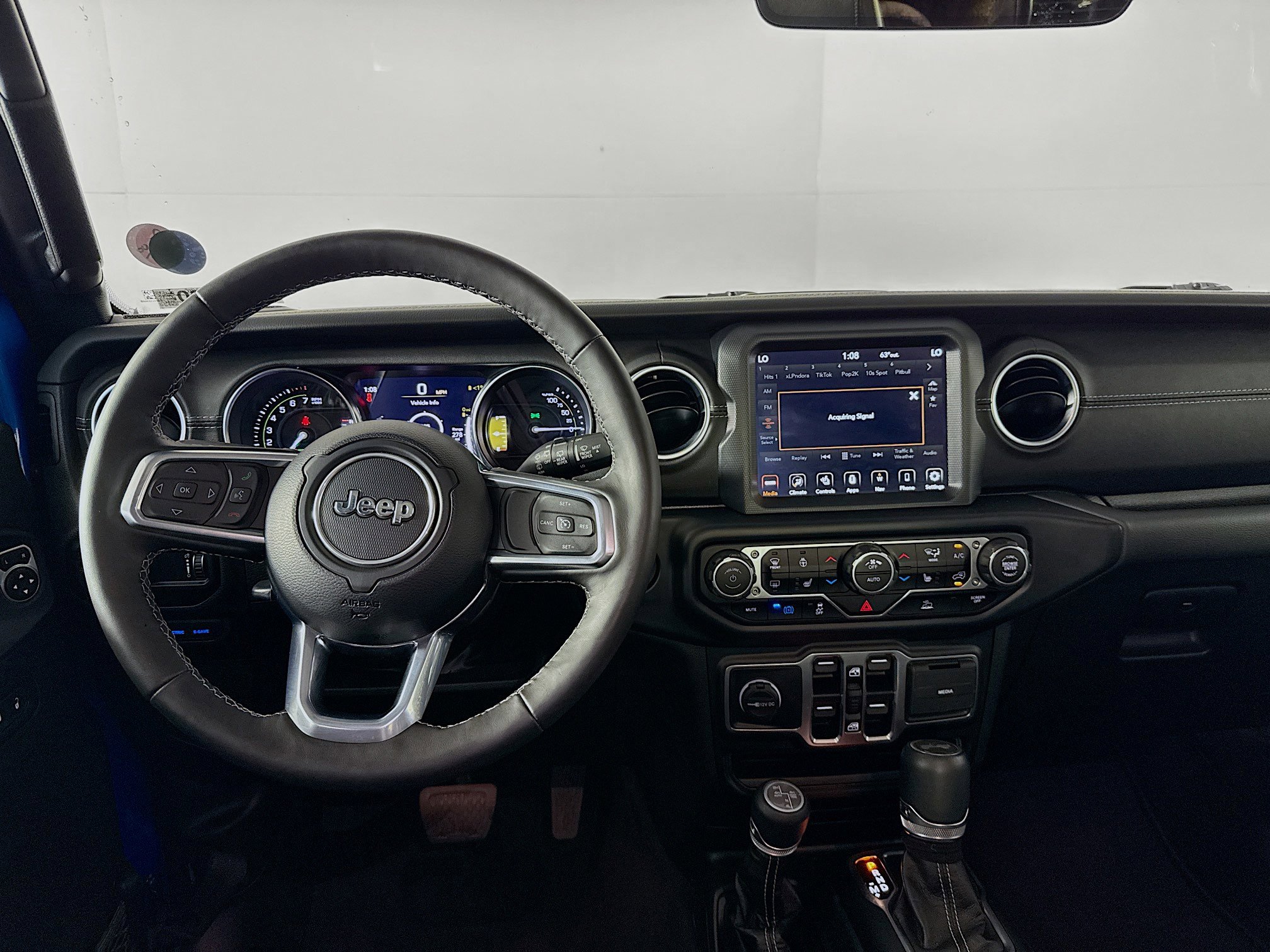 Used 2023 Jeep Wrangler Unlimited Sahara w/ Cold Weather Group image 26