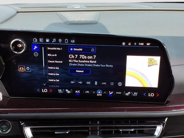 Used 2025 Chevrolet Traverse RS w/ LPO, Floor Liner Package FWD image 20