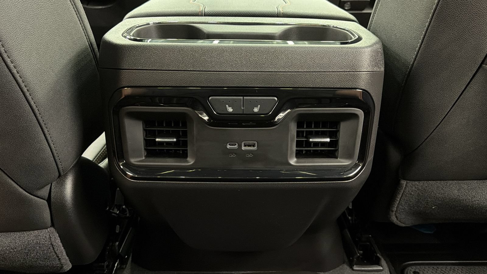 Used 2026 GMC Sierra 1500 AT4 w/ AT4 Premium Package AWD/4WD image 44