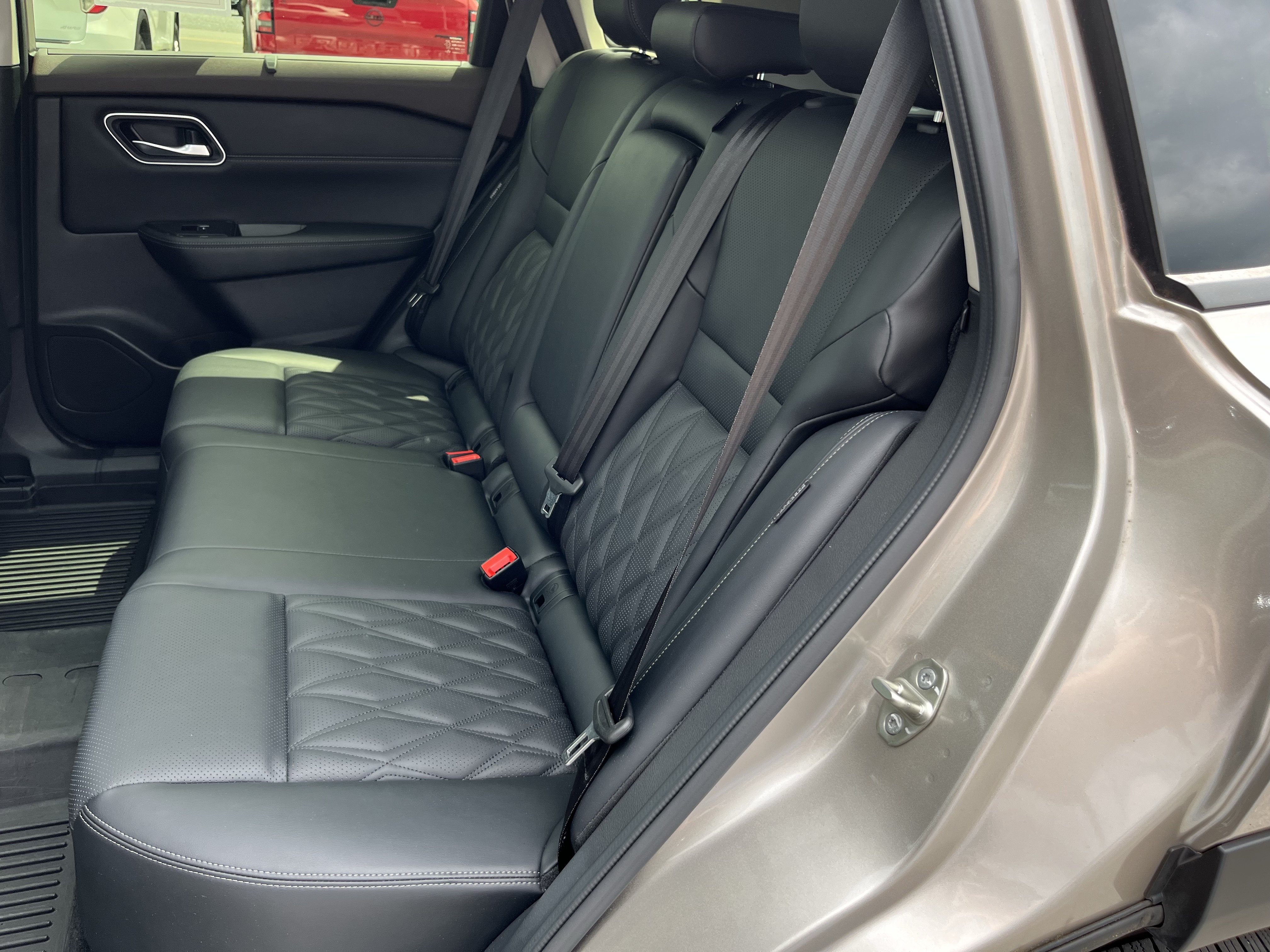 Used 2023 Nissan Rogue Platinum w/ Platinum Premium Package AWD/4WD image 18