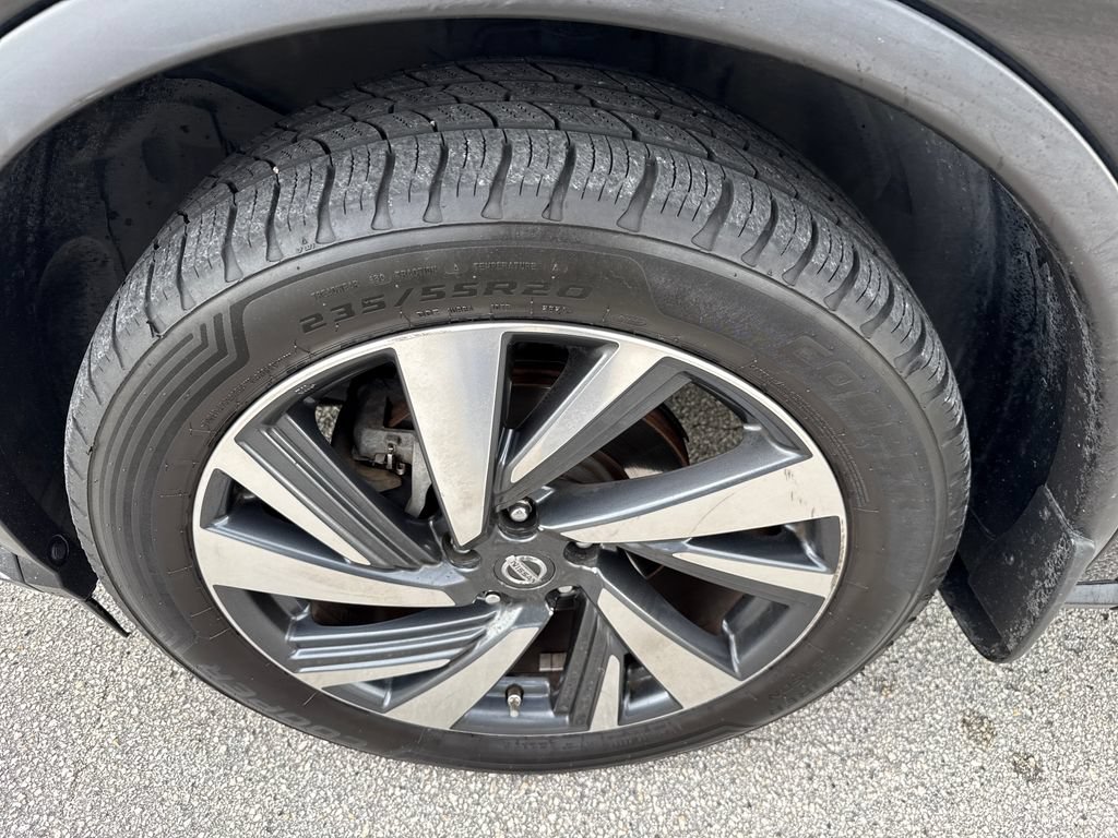 Used 2016 Nissan Murano Platinum w/ Platinum Technology Package FWD image 12