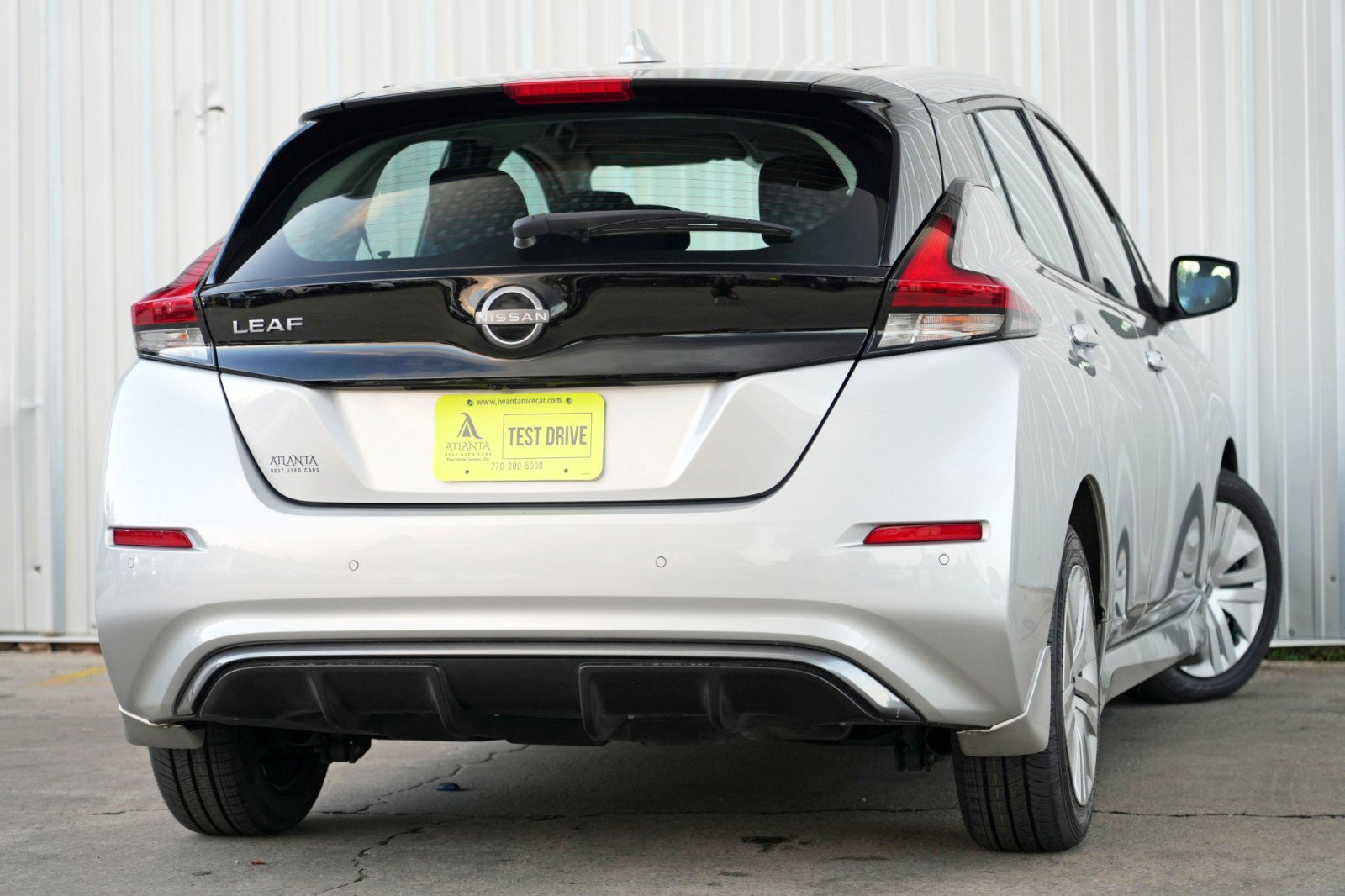 Used 2025 Nissan Leaf S image 4