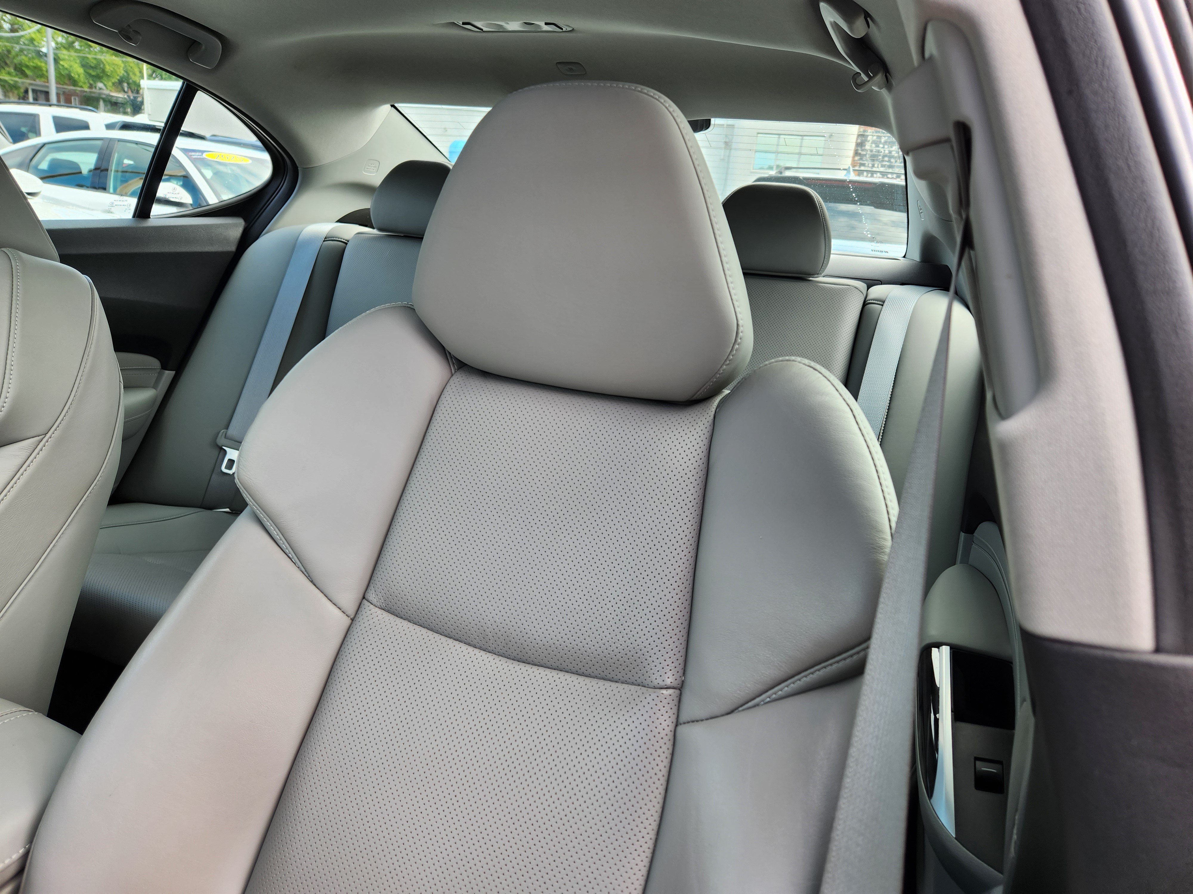 Certified 2018 Acura TLX w/ Technology Package FWD image 11