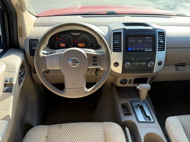 Used 2009 Nissan Frontier SE w/ SE Value Truck Pkg AWD/4WD image 12