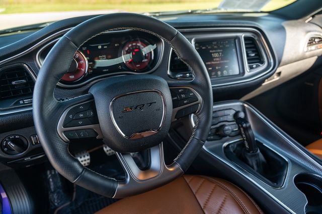 Used 2016 Dodge Challenger SRT Hellcat image 13