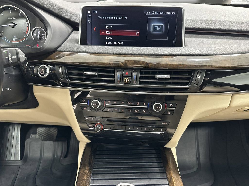 Used 2018 BMW X5 xDrive35d w/ Lighting Package image 9