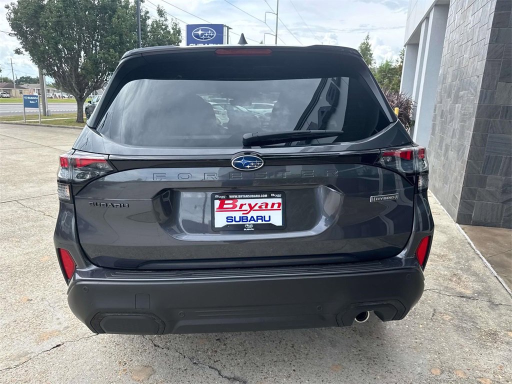 New 2025 Subaru Forester Touring image 6