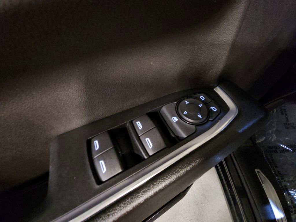 Certified 2024 Chevrolet Silverado 1500 LT AWD/4WD image 35