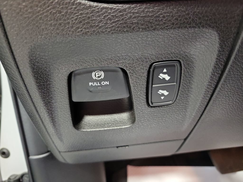 Used 2021 RAM 1500 Big Horn AWD/4WD image 38
