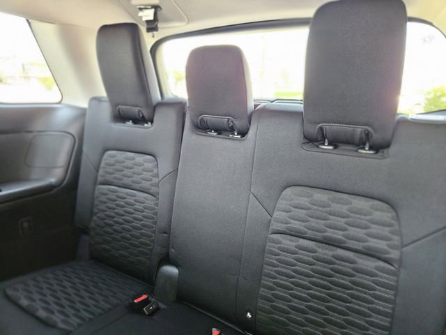 New 2026 Nissan Pathfinder SV w/ SV Premium Package FWD image 30