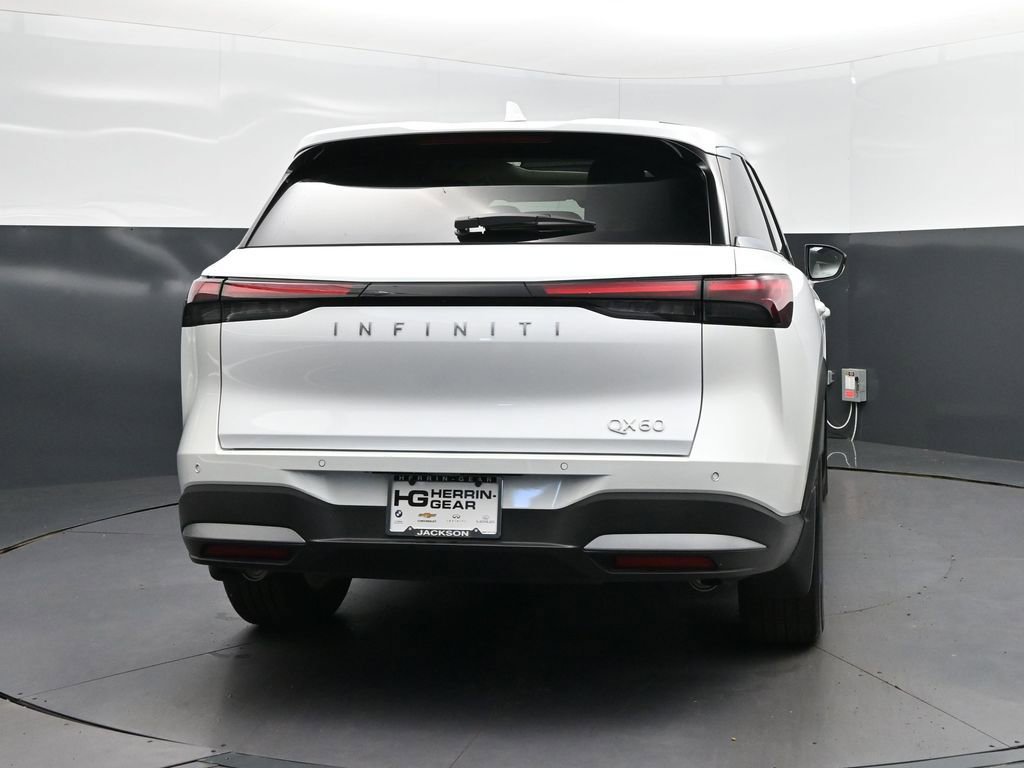 Used 2026 INFINITI QX60 Pure w/ Cargo Package FWD image 6