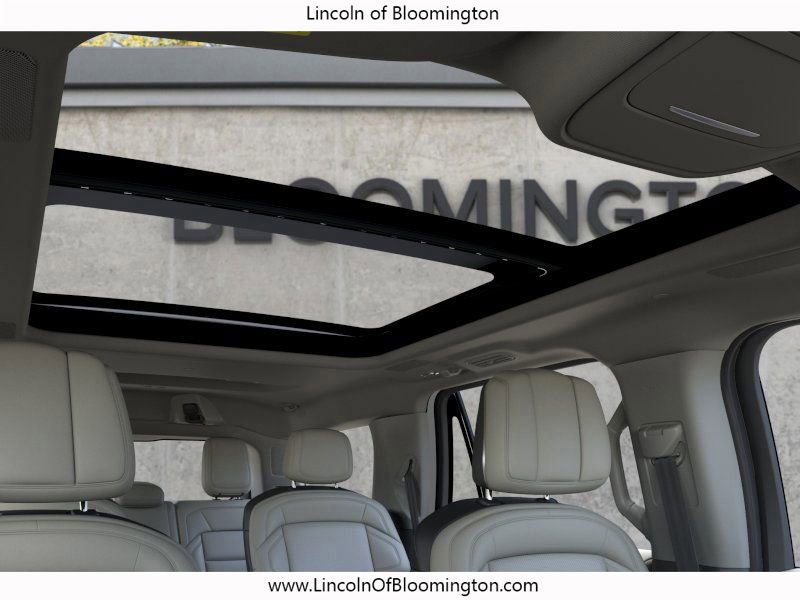 New 2025 Lincoln Navigator Reserve image 24