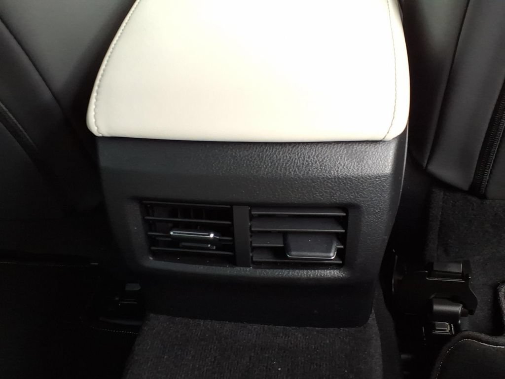 Used 2021 Lexus IS 350 F Sport RWD image 17