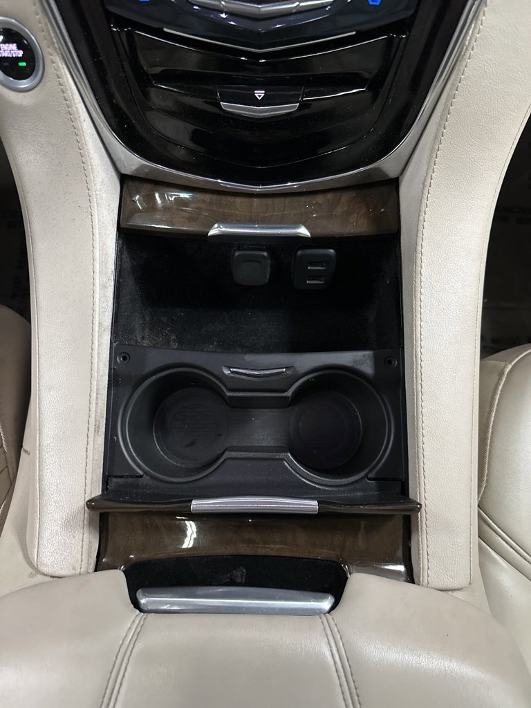 Used 2018 Cadillac Escalade Luxury image 24