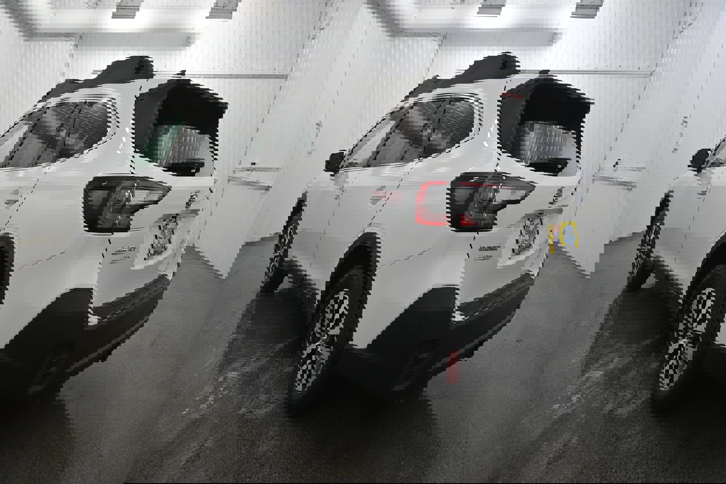 Used 2020 Subaru Outback Premium image 23