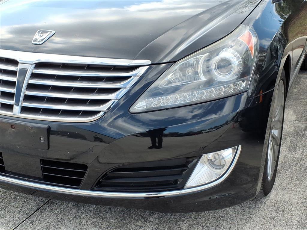 Used 2016 Hyundai Equus Signature image 4