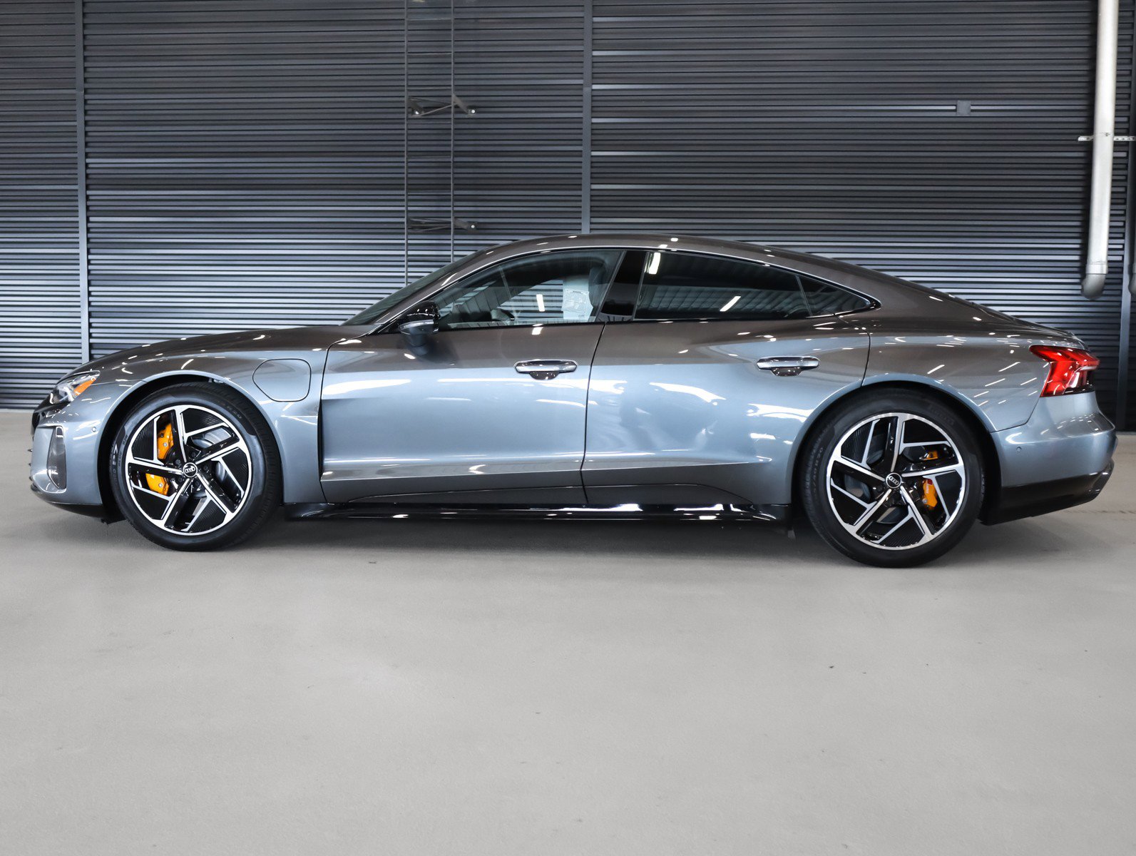 Used 2023 Audi RS e-tron GT w/ Carbon Performance Package image 13
