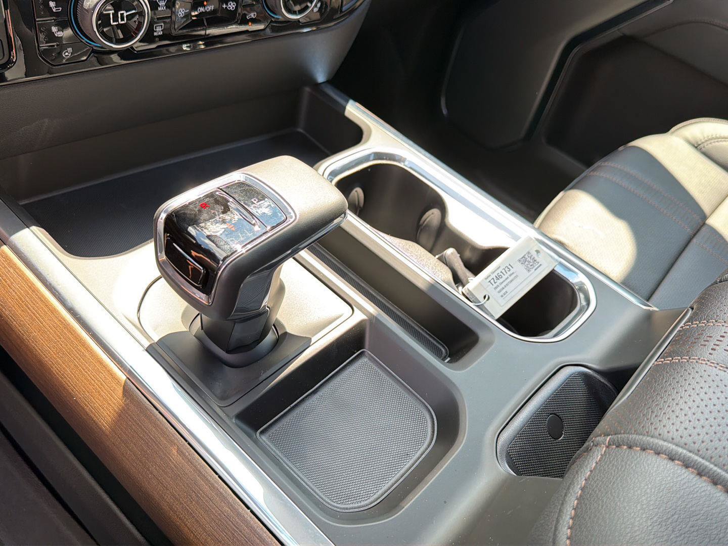 New 2026 Chevrolet Silverado 1500 High Country w/ High Country Premium Package AWD/4WD image 29