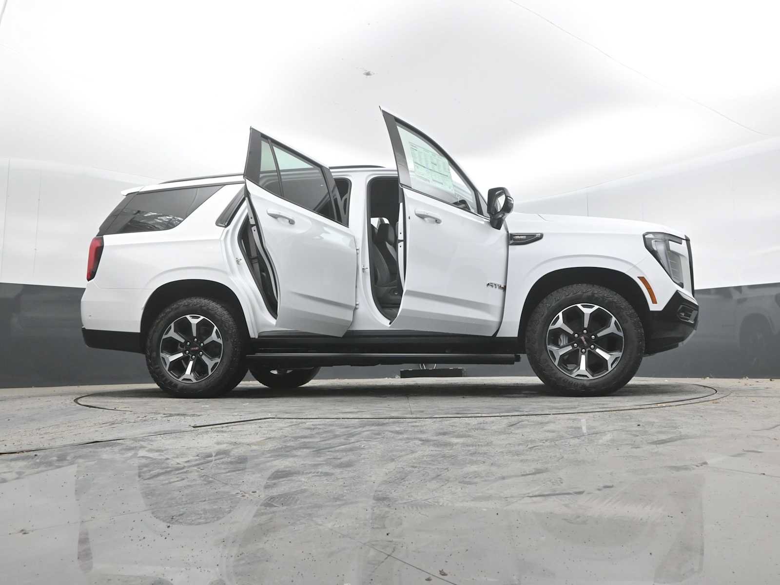 New 2026 GMC Yukon AT4 w/ AT4 Premium Plus Package AWD/4WD image 54