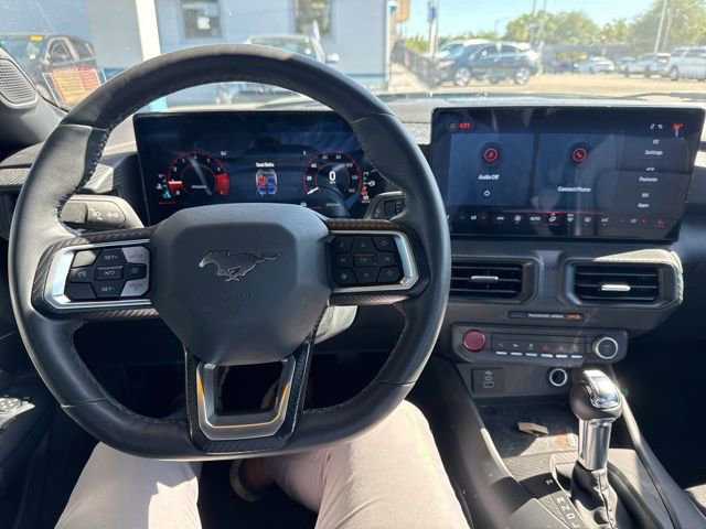 Used 2024 Ford Mustang Coupe image 10