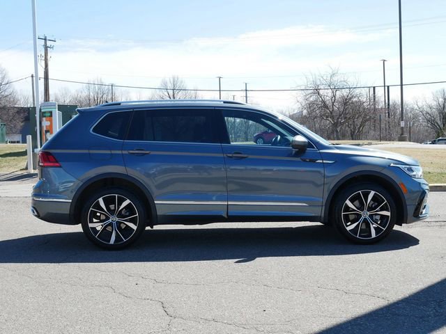 Certified 2023 Volkswagen Tiguan SEL R-Line image 8