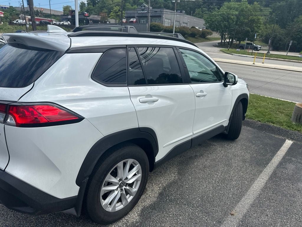 Certified 2023 Toyota Corolla Cross LE AWD/4WD image 9