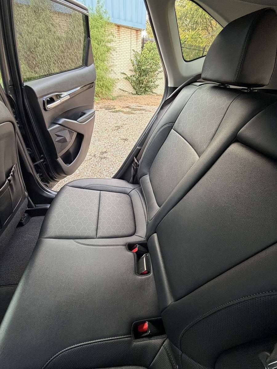 Used 2025 Kia Seltos EX FWD image 28