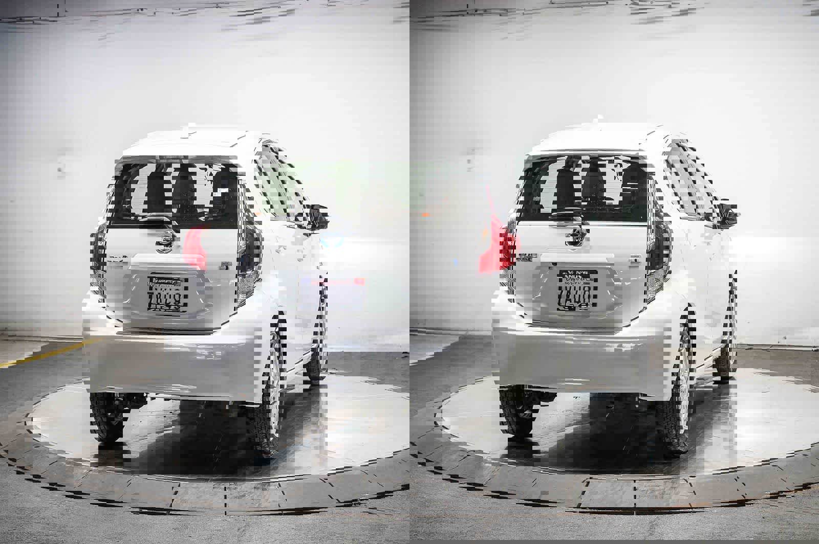 Certified 2016 Toyota Prius C Four image 7