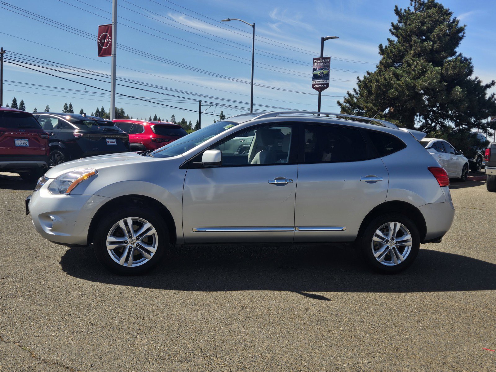 Used 2013 Nissan Rogue SV w/ Premium Pkg AWD/4WD image 7