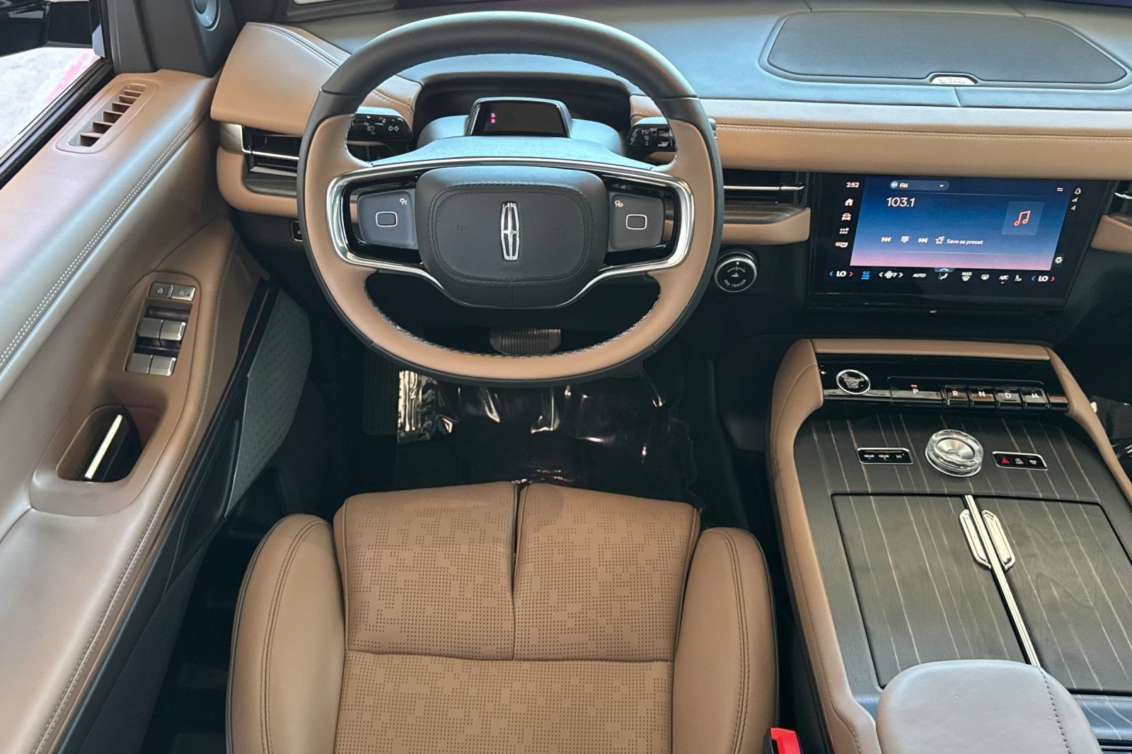 New 2027 Lincoln Navigator L Black Label AWD/4WD image 11