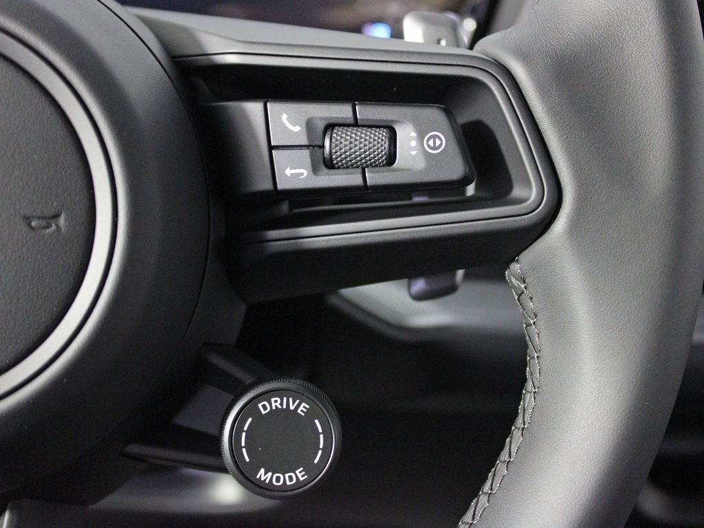 New 2026 Porsche Cayenne image 26