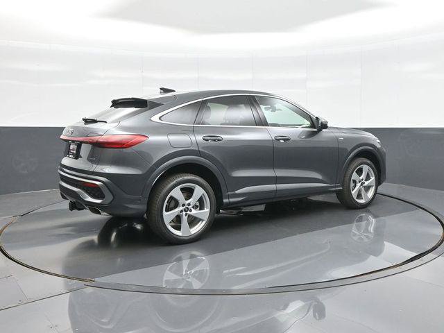 Used 2026 Audi Q5 Premium Plus w/ Premium Plus AWD/4WD image 7