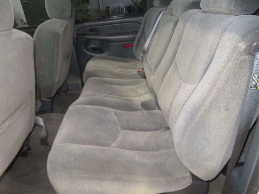 Used 2004 Chevrolet Silverado 2500 LS w/ Skid Plate Package AWD/4WD image 25