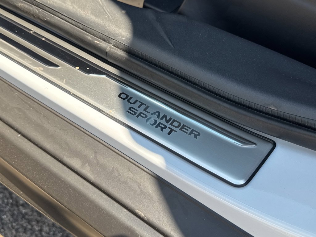 New 2027 Mitsubishi Outlander Sport SE FWD image 21