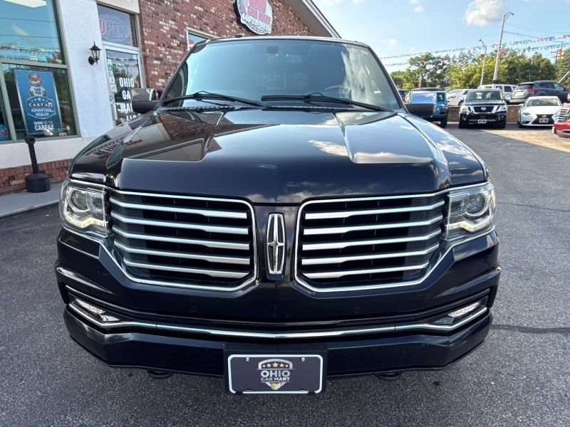 Used 2017 Lincoln Navigator L Select AWD/4WD image 2