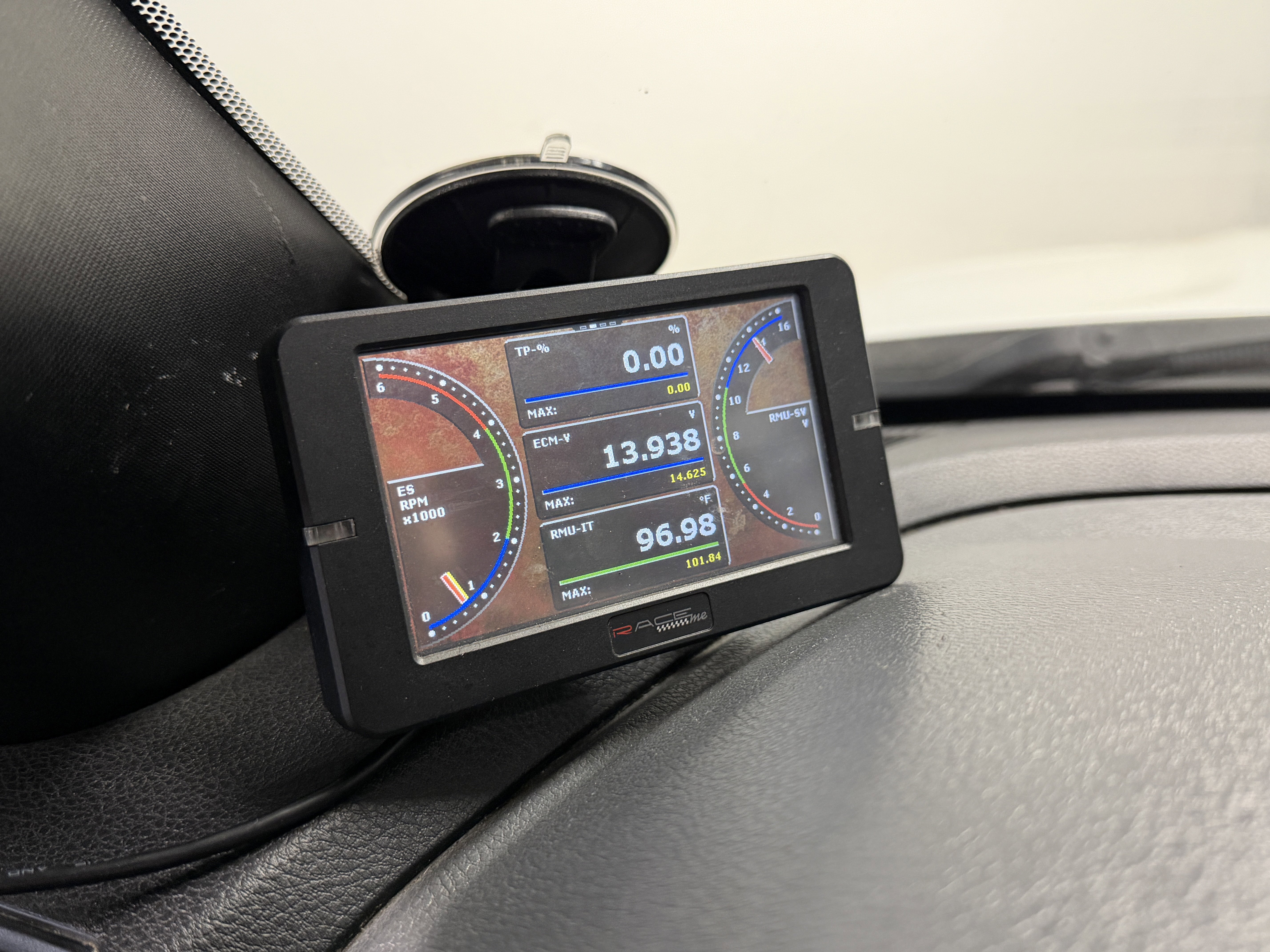 Used 2016 RAM 2500 SLT AWD/4WD image 17