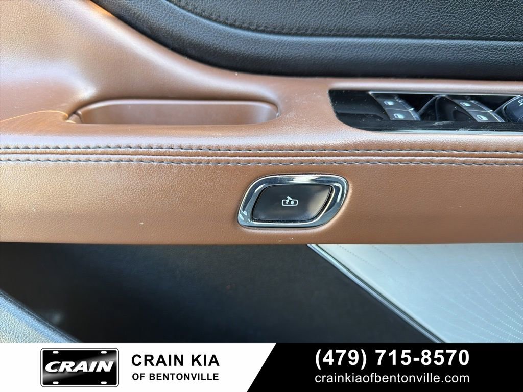 Used 2020 Lincoln Aviator Grand Touring w/ Equipment Group 302A AWD/4WD image 18