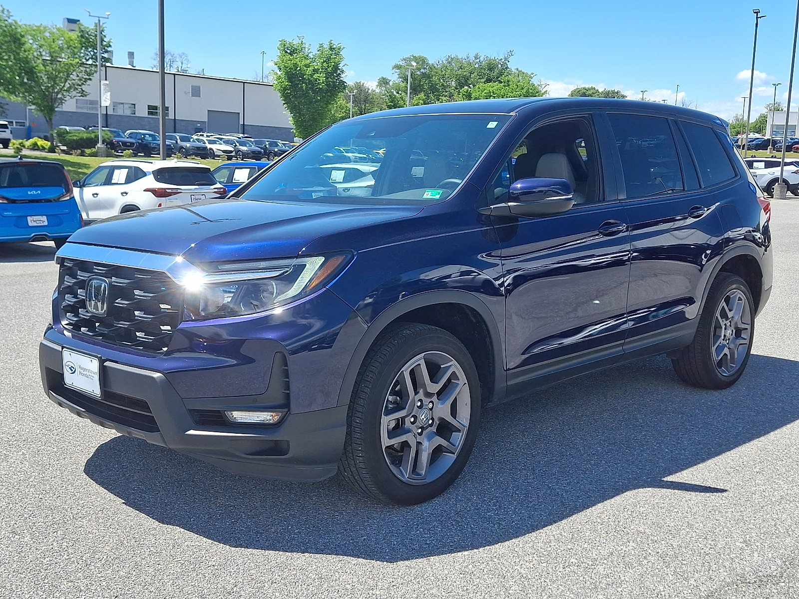 Used 2023 Honda Passport EX-L image 3