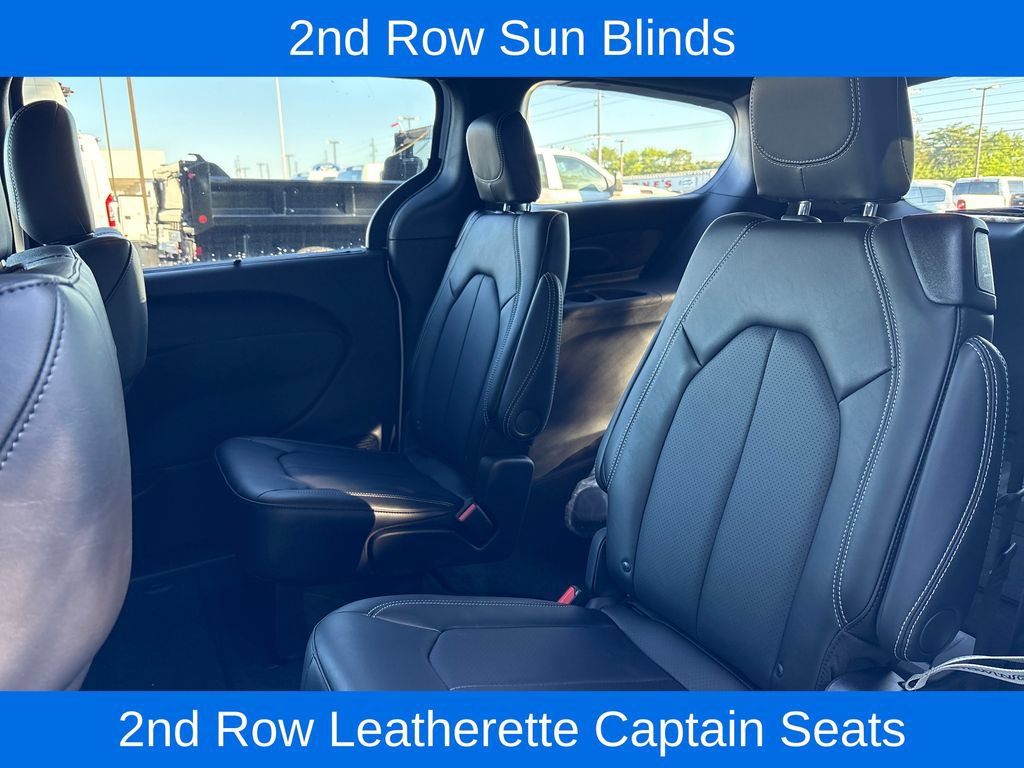New 2027 Chrysler Pacifica Select FWD image 26