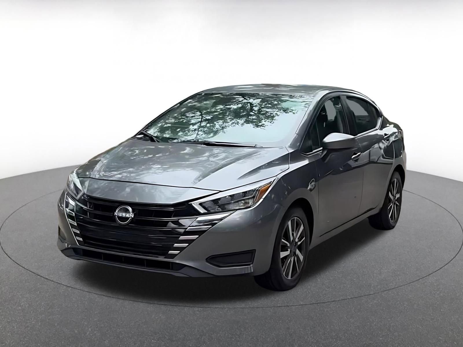 Used 2025 Nissan Versa SV FWD image 7
