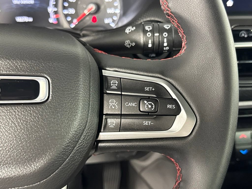 Certified 2025 Jeep Compass Trailhawk AWD/4WD image 13