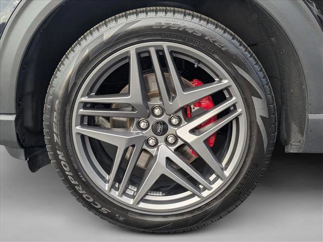 Certified 2025 Ford Explorer ST-Line w/ ST-Line Street Pack image 23