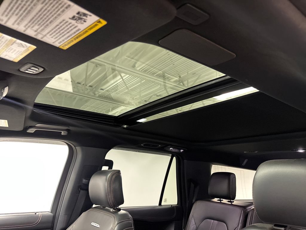 Used 2023 Ford Expedition Max Platinum RWD image 41