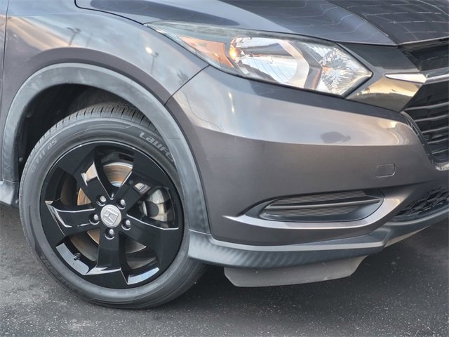 Used 2016 Honda HR-V LX image 3