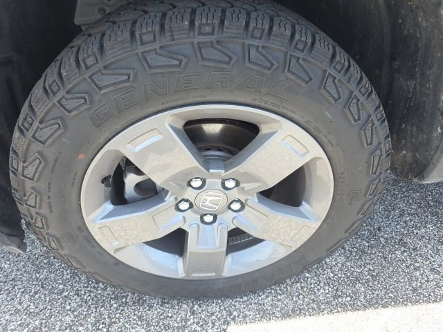 Used 2025 Honda Ridgeline TrailSport image 7