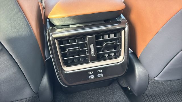 New 2026 Toyota Crown Signia image 10