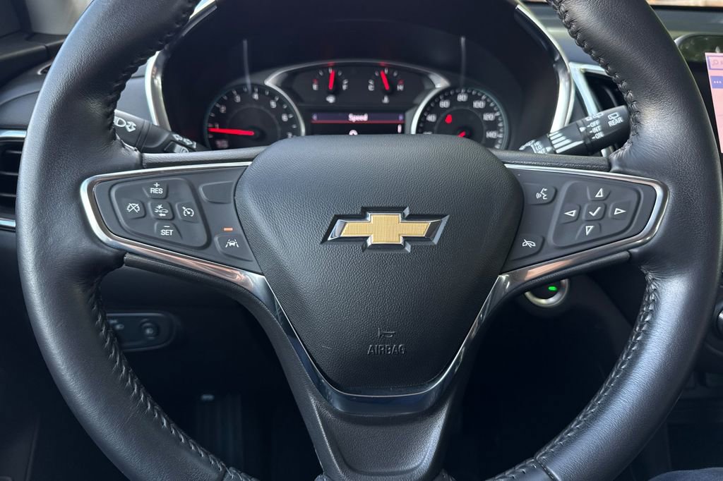 Used 2020 Chevrolet Equinox LT w/ Sport Edition image 27